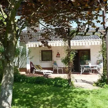 Haus Zaunwiese Апартаменты Grasellenbach